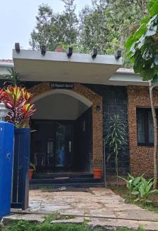 Yercaud Hotel | KV Hill House