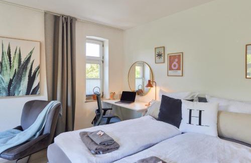 Bad Oeynhausen Apartment | Kvartier2 in TOP-Lage, 5 min zur Bali-Therme und GOP, HDZ, Arbeitsplatz, Boxspringbett
