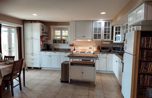 Vashon Island Apartment | KVI BEACH HOUSE STUDIO! Directly Above Vashon's Favorite Beach!