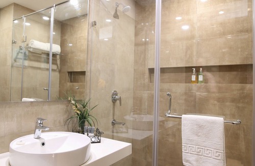 Maharana Pratap Nagar Hotel | Kwality's Motel Shiraz