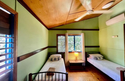Wongaling Beach House | Kwila Cottage