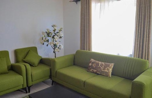 Meru Apartment | KYM'S Superstays