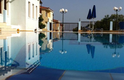 Marathokampos Apartment | Kyma Hotel