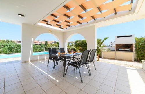 Ayia Thekla Villa | Kymma Villa 4
