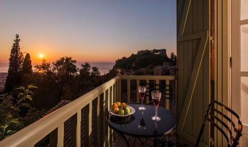 Kiparissia House | Kyparissia Old Town Lodge with amazing sea view