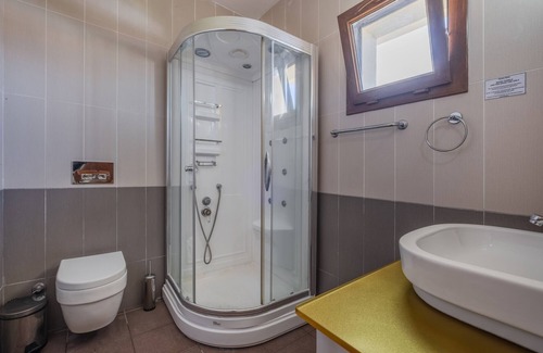 Karavas House | Kyrenia Riverside Escape