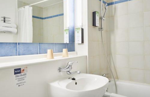 Herouville-Saint-Clair Hotel | Kyriad Caen Nord - Hérouville-Saint-Clair