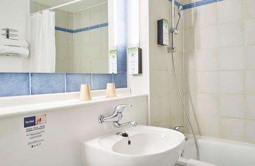 Herouville-Saint-Clair Hotel | Kyriad Caen Nord - Hérouville Saint Clair