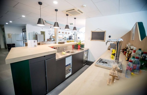 Clermont-Ferrand Hotel | Kyriad Clermont-Ferrand-Sud-La Pardieu
