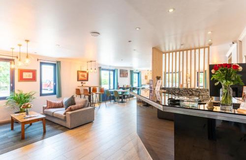 Creil Hotel | KYRIAD CREIL - Chantilly Nord