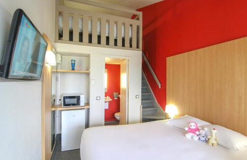 Chasseneuil-du-Poitou Hotel | Kyriad Direct Poitiers - Gare du Futuroscope