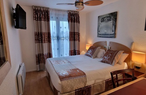 Arpajon Hotel | Kyriad Direct Arpajon