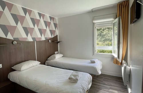 Val-de-Reuil Hotel | Kyriad Direct Rouen Sud - Val de Reuil