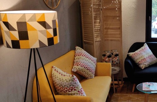 Saint-Genis-Pouilly Hotel | Kyriad Geneve - Saint-Genis-Pouilly