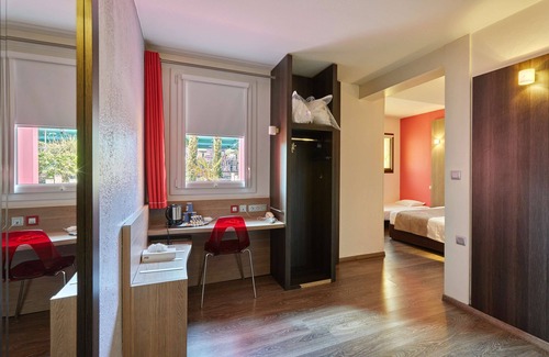 La Roche-sur-Yon Hotel | Kyriad La Roche Sur Yon