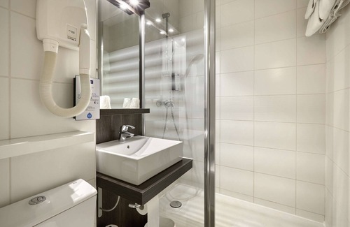 La Roche-sur-Yon Hotel | Kyriad La Roche Sur Yon