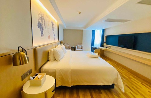 Longhu Qu Hotel | Kyriad Marvelous Hotel Shantou Railway Station