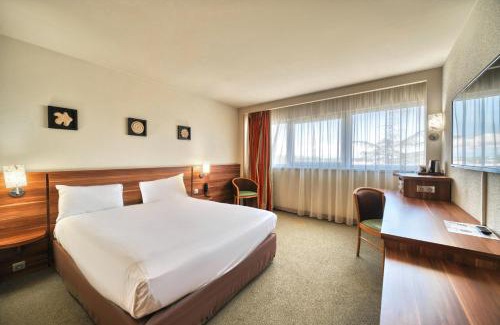 Sausheim Hotel | Kyriad Prestige Mulhouse - Basel