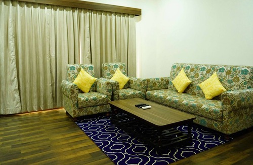 Gangavathi Hotel | Kyriad Sarvesh Gangavathi Hampi