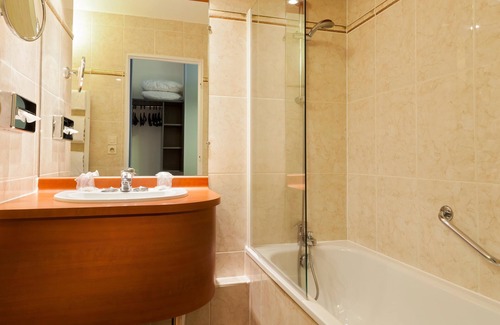 Saint-Pierre-des-Corps Hotel | Kyriad Tours - Saint Pierre des Corps Gare