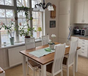 Harnosand Apartment | Lägenhet i sekelskifteshus
