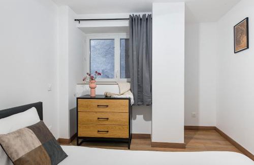 Saint-Just-Saint-Rambert Apartment | Léna 2 chambres Jardin- climatisation Netflix