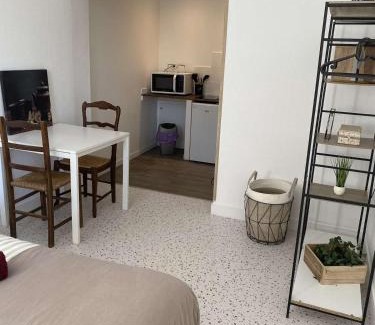 Barriere Saint Marc Apartment | L 'Éclat du Faubourg Terrace 1 Parking