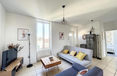 Saint-Rambert-d'Albon Apartment | L'écrin des écoles-2 chambres-terrasse-BBQ