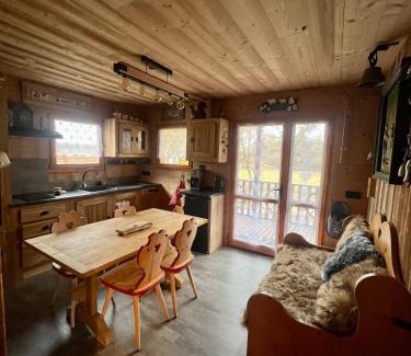 Saint-Laurent-en-Grandvaux Ski Chalet | l'écureuil