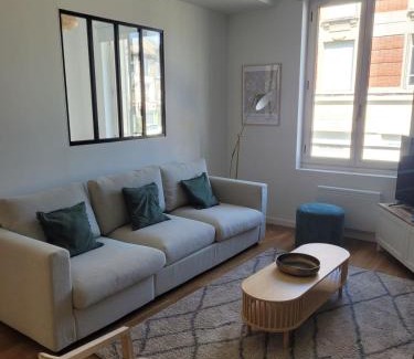 Soissons Apartment | L’élégant