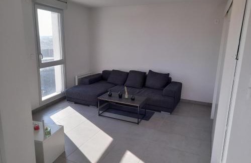 Quartier Croix-Daurade Apartment | L'étoile