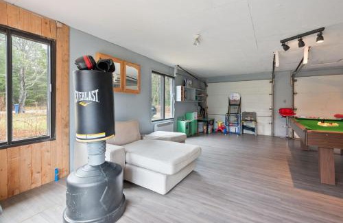 Saint Zenon Ski Chalet | L'Évasion - 4CH - Piscine - Spa et Salle de jeux