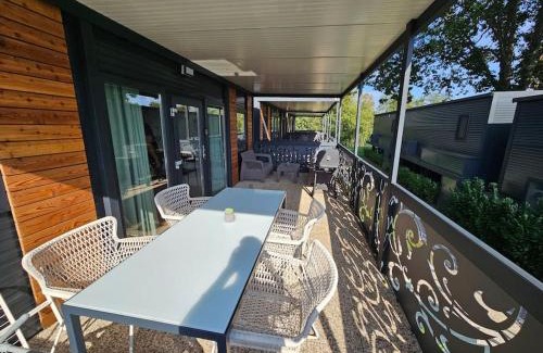 Metlika House | L&A Mobile House