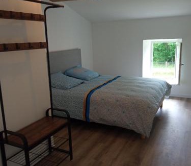 Lesparre-Medoc Bed & Breakfast | L A P tite Médocaine