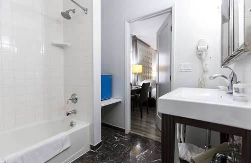 West Los Angeles Hotel | L.A. Sky Boutique Hotel