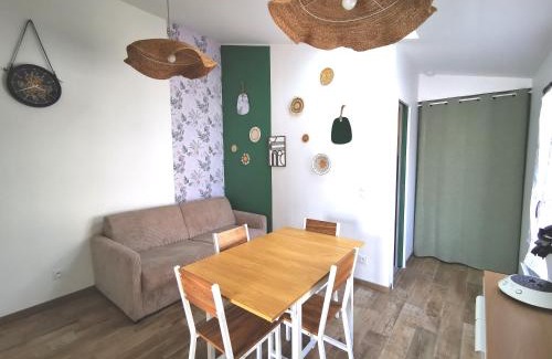 Saint-Hilaire-la-Palud Apartment | L'Aarona du Lidon