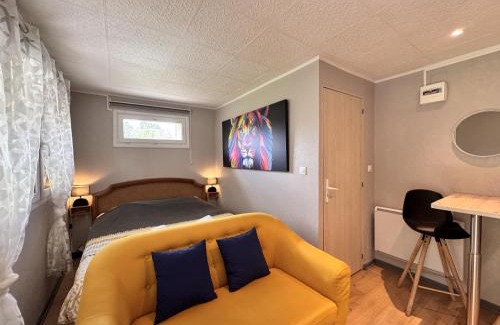 Funay - Bruyeres Apartment | L'Abbaye de l'Epau - Jardin - Rivière