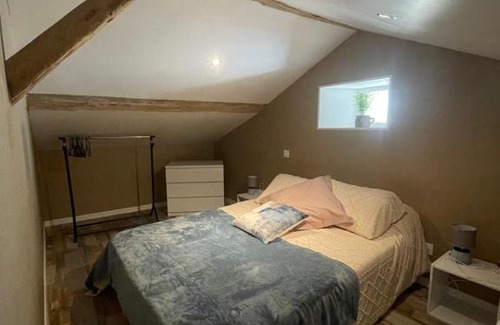 Beaumont Apartment | L'Abeille SAS le jardin de Messie