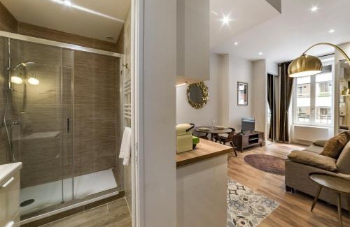 Republique - Tolstoi Apartment | L'absinthe AIL
