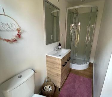 Saint-Julien-les-Villas Apartment | L agréable