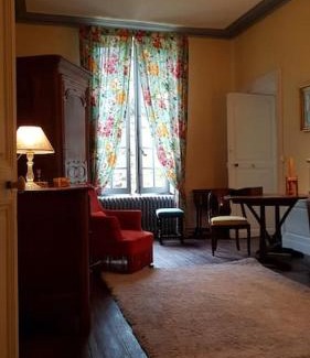 Cosne-Cours-sur-Loire House | L'Aile des Moineaux