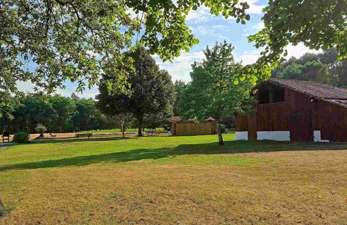 Leon House | L'Airial de Léon: 2 houses, swimming pool, peace, nature, gym and games room