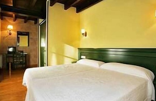Llamigo Hotel | L'Alceu - Hotel Rural y Apartamentos