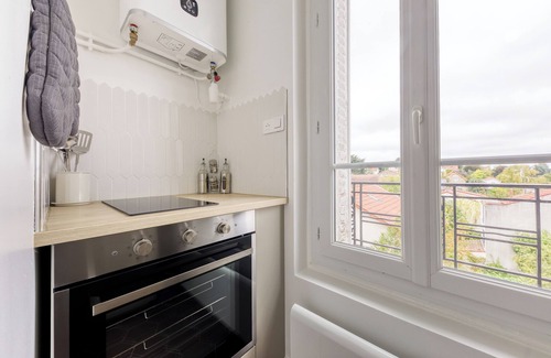 Saint-Cloud Apartment | L'Alma - Fully-equipped apartment - Near Paris, Versailles and La Défense