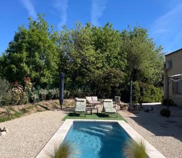 Cadenet Apartment | L'AMANDERAIE PISCINE PRIVEE à côté de LOURMARIN LUBERON