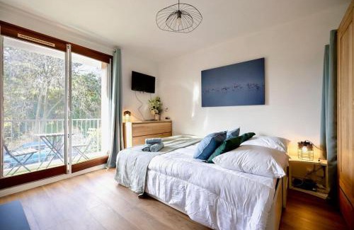 Les Beaux-Arts Apartment | L'Amarante, T1 avec Terrasse, Beaux Arts