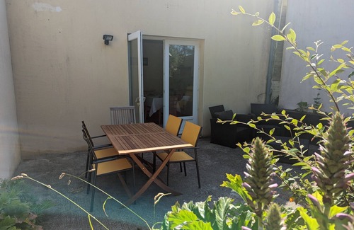 Groix House | L'Amaryllis, gite for 2/4 people