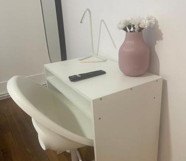 Juvisy-sur-Orge Apartment | L'AMAZONIE - Lovely apartment near to the train station and Orly Airport