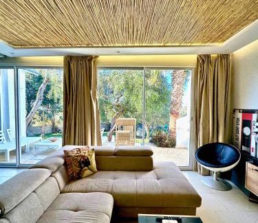 Achakkar Apartment | L'Amina - Peaceful 1BR Retreat with Cold Jacuzzi
