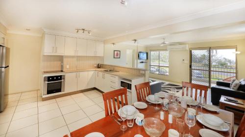 Lammermoor Beach Apartment | L'Amor Holiday Apartments